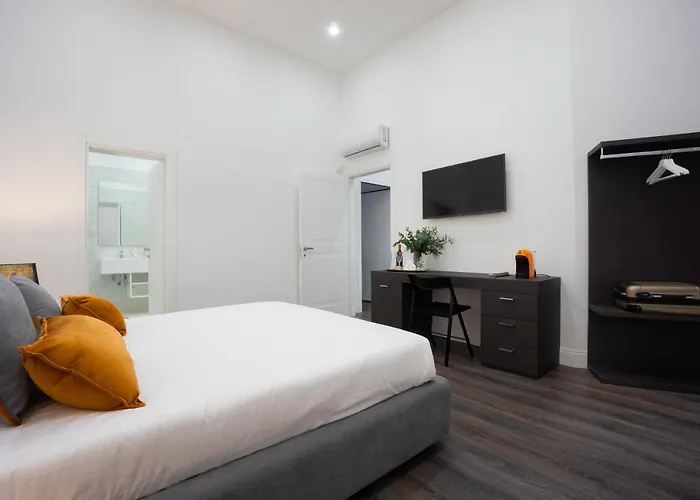 Rodinò 24 Bed & Breakfast 4*