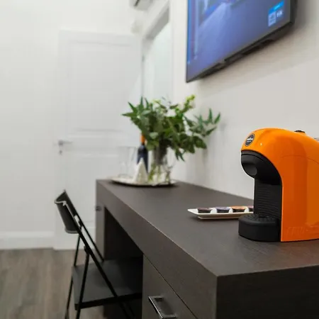 فندق مبيت وإفطار Rodino 24 نابولي