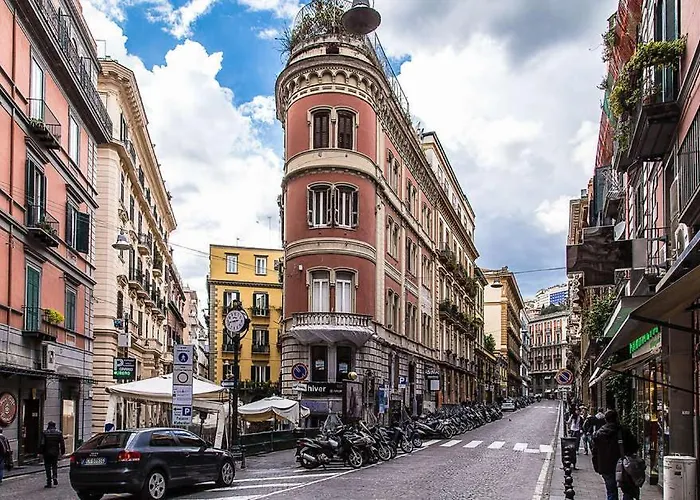 فندق مبيت وإفطار Rodino 24 4*